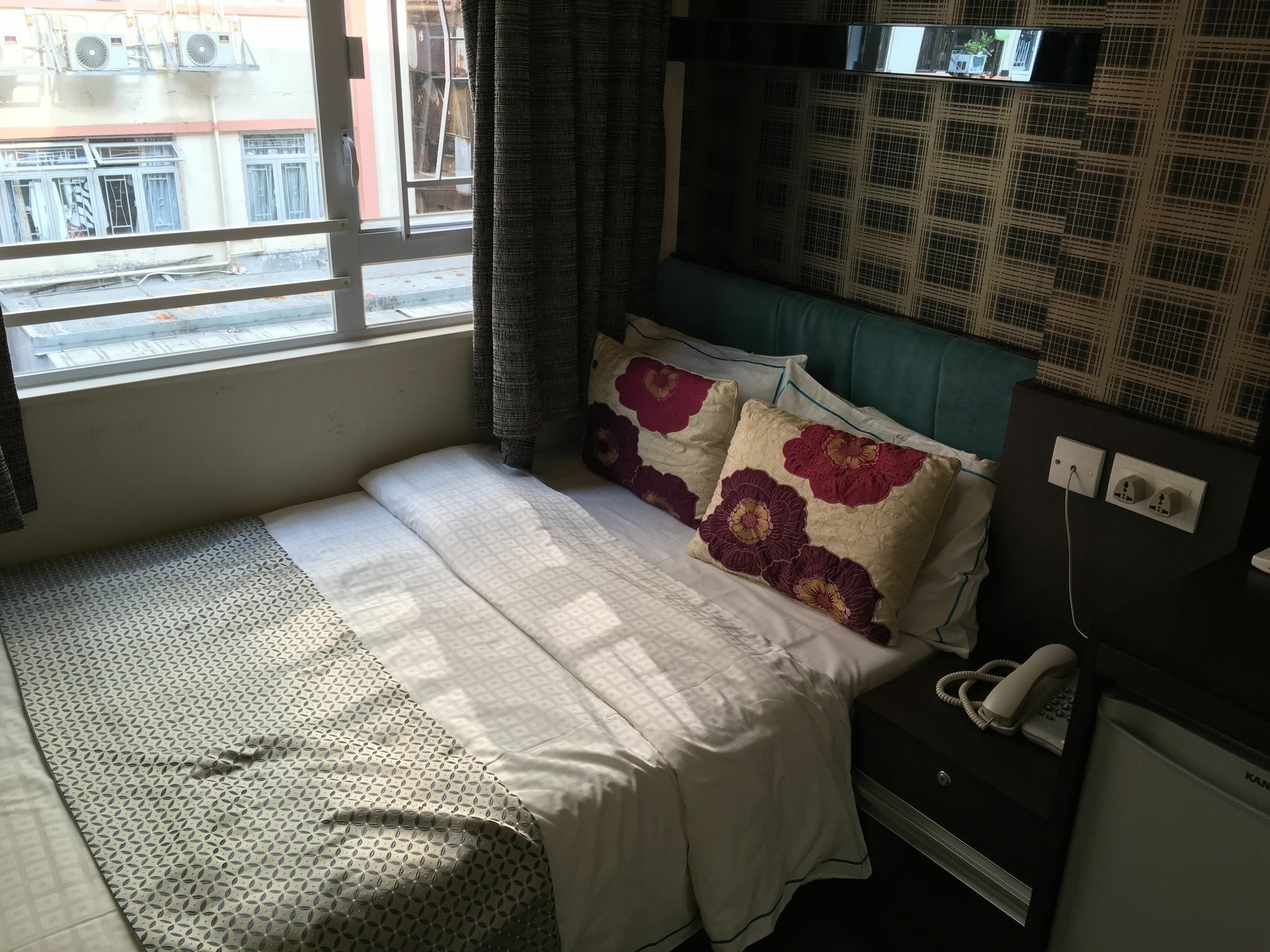 Seasons Guest house Hong Kong